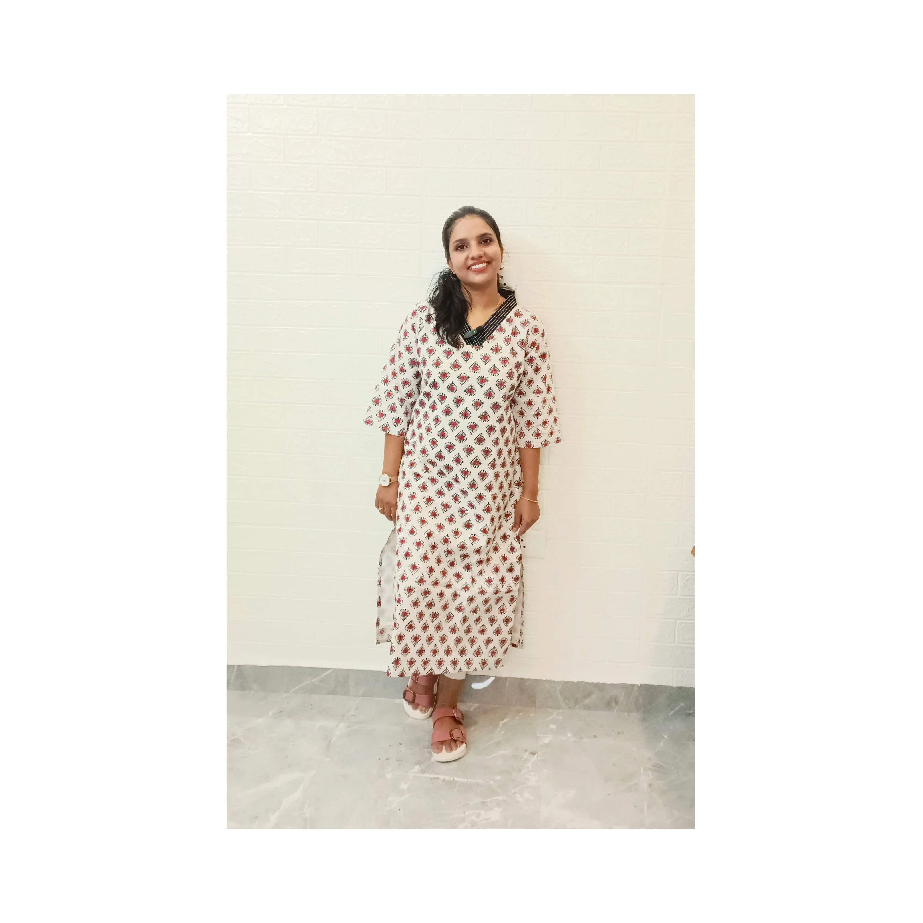 Classic blossom: Slitted block printed kurti with lining(DT001) 2