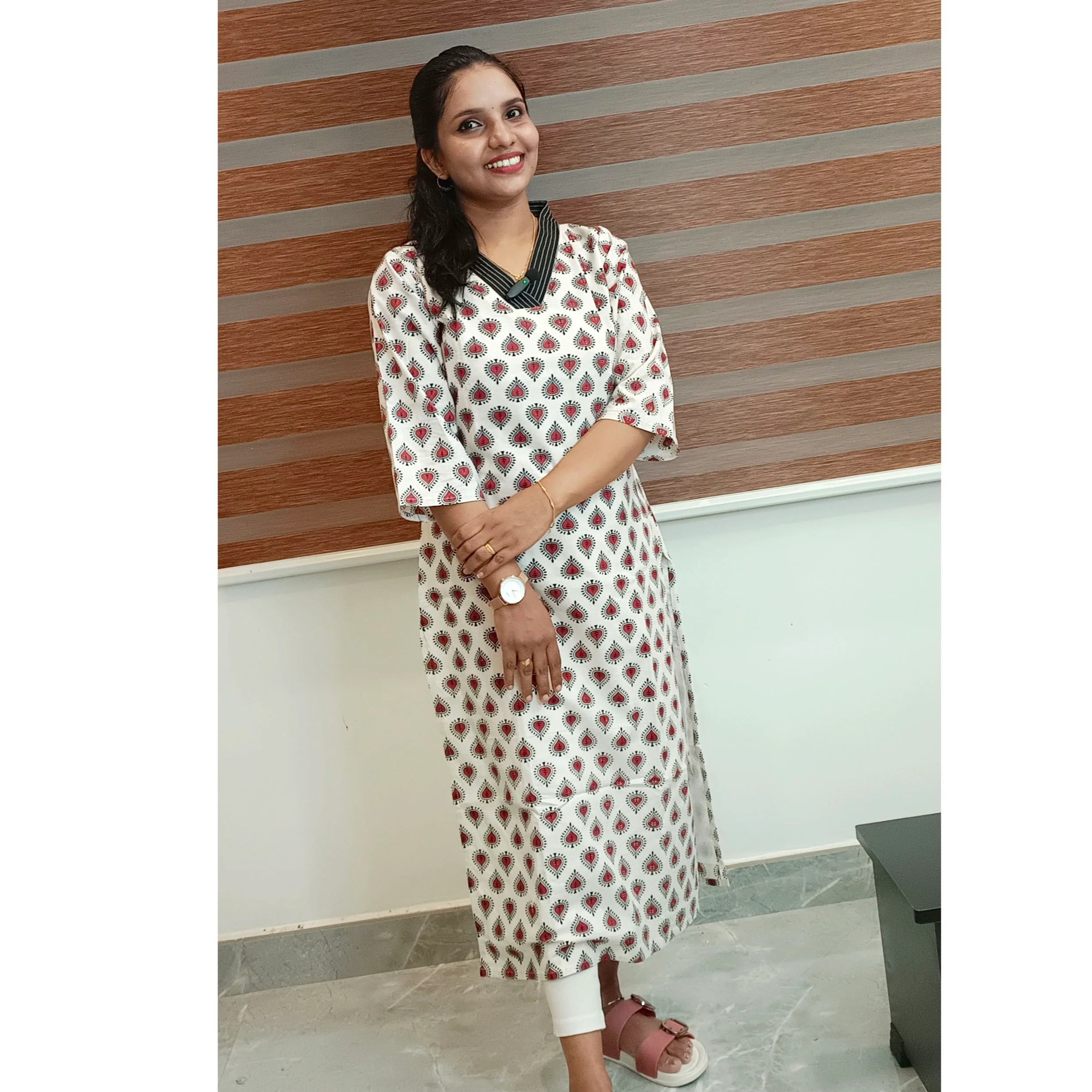 Classic blossom: Slitted block printed kurti with lining(DT001)