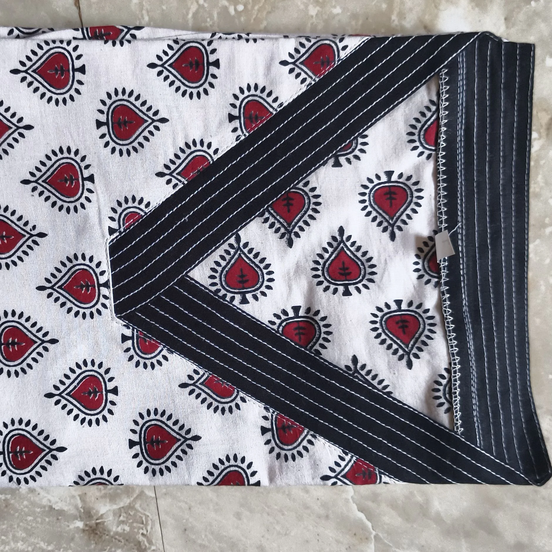 Classic blossom: Slitted block printed kurti with lining(DT001) 4