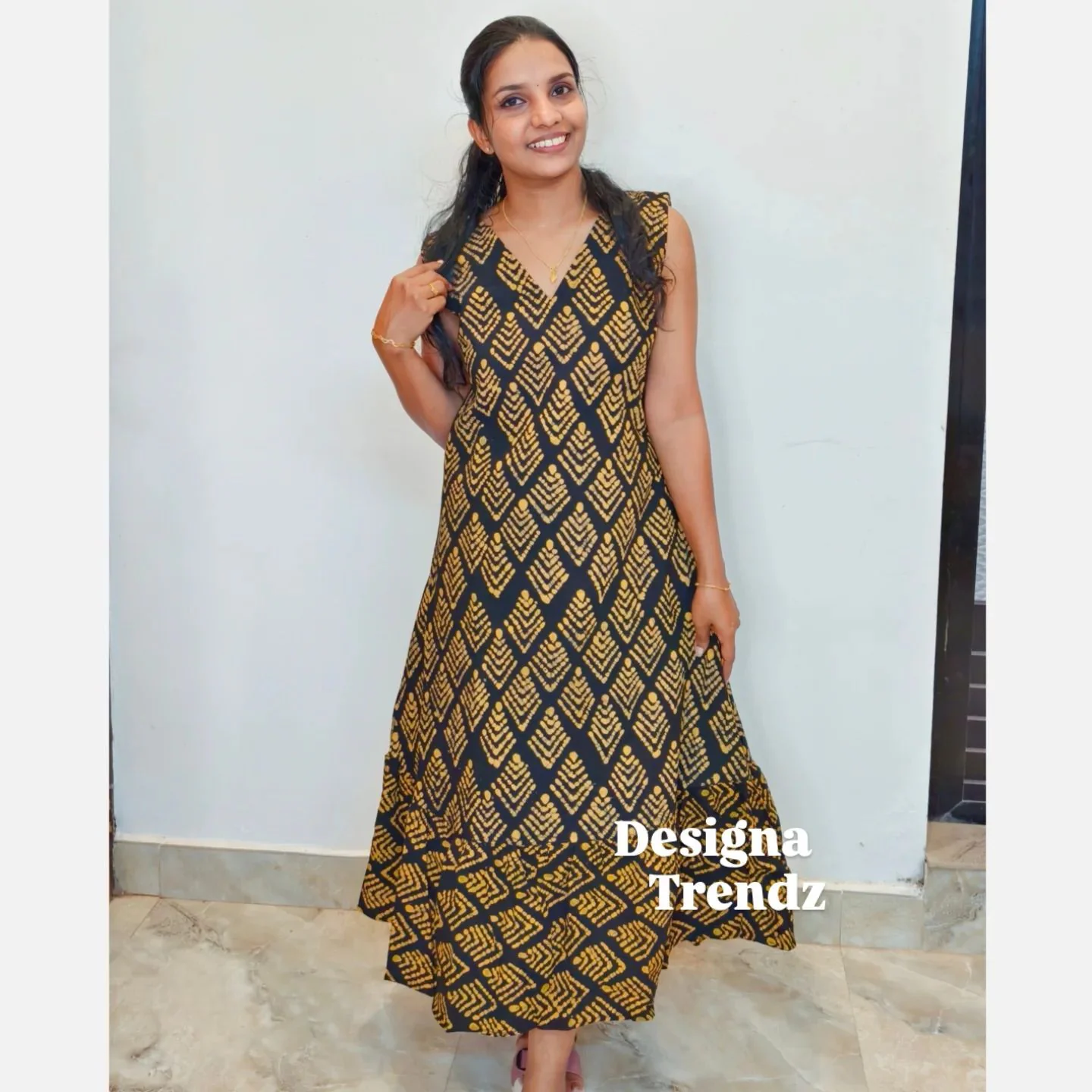 Lady crush: Aline kurti with 3/4th sleeves (DT011)