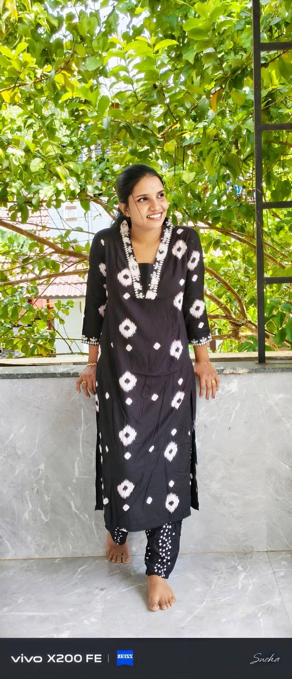 Black Goat: Cotton blend Slitted Co-ord Set (DT025)