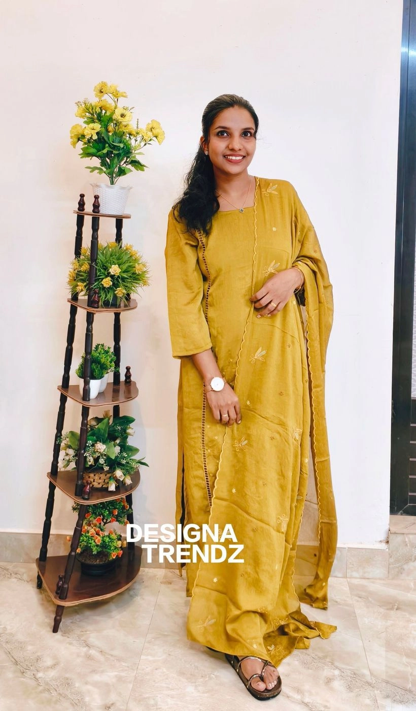 Golden blush: Crushed silk 3 piece set with lining (DT039)