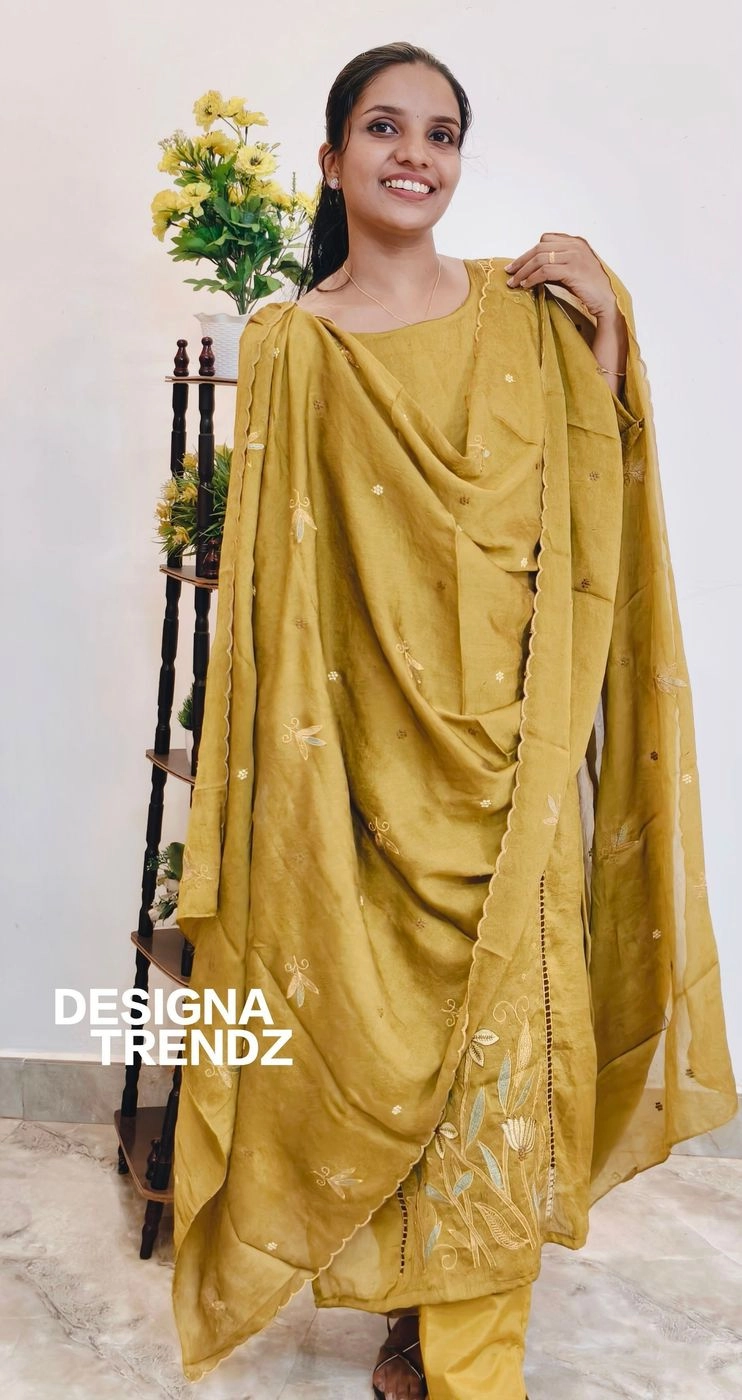 Golden blush: Crushed silk 3 piece set with lining (DT039) 4