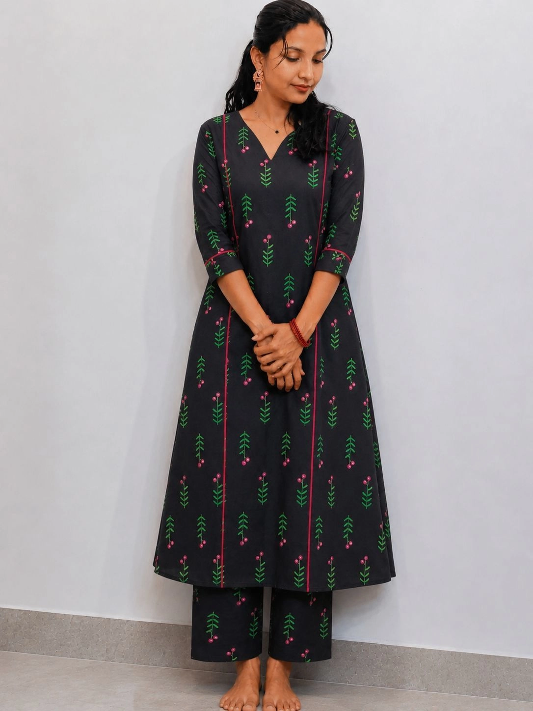 Black-blossom🌷: Pure Cotton Aline Slitted Coordset (DT070)