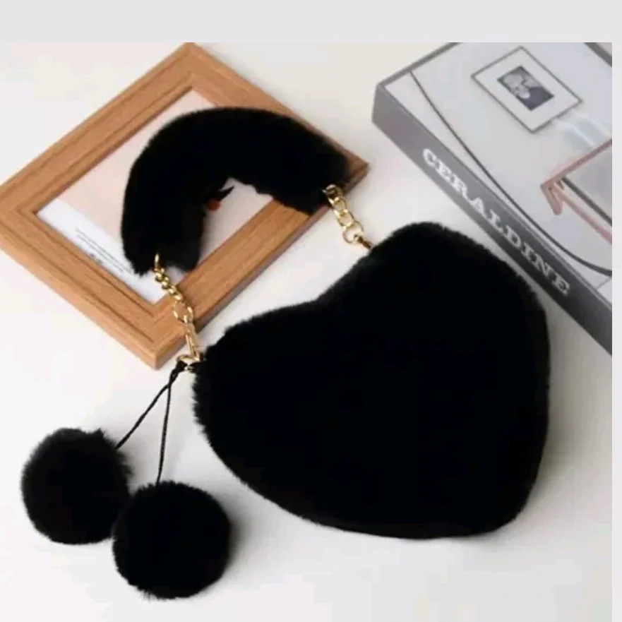 Puffy black heart 🖤 2