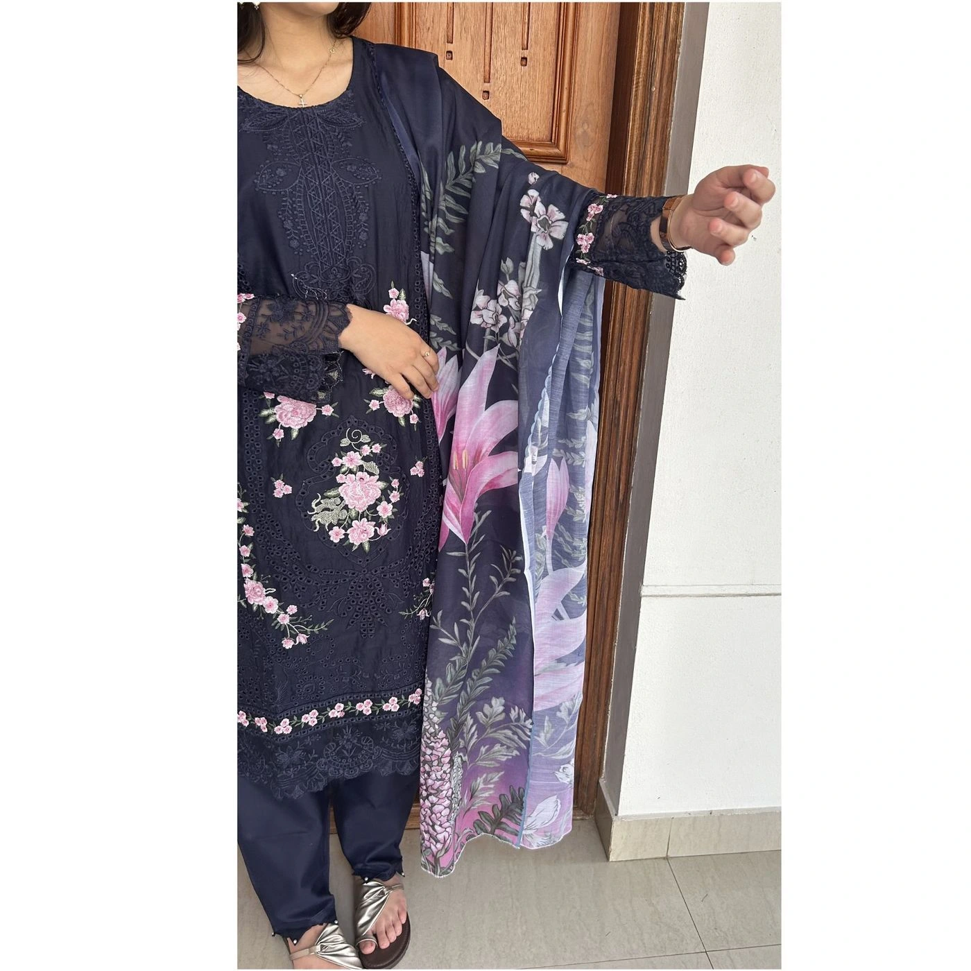 Pakistani lawn suit 3