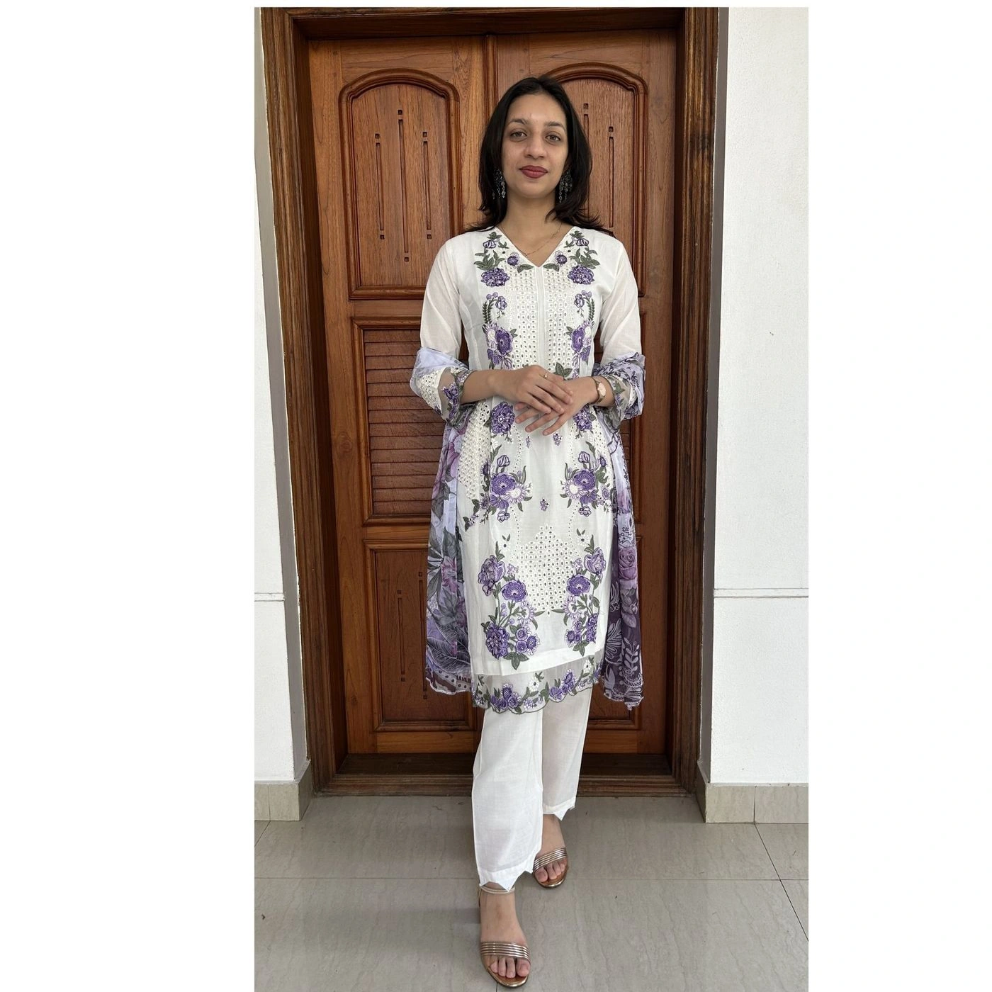 Pakistani lawn suit 3