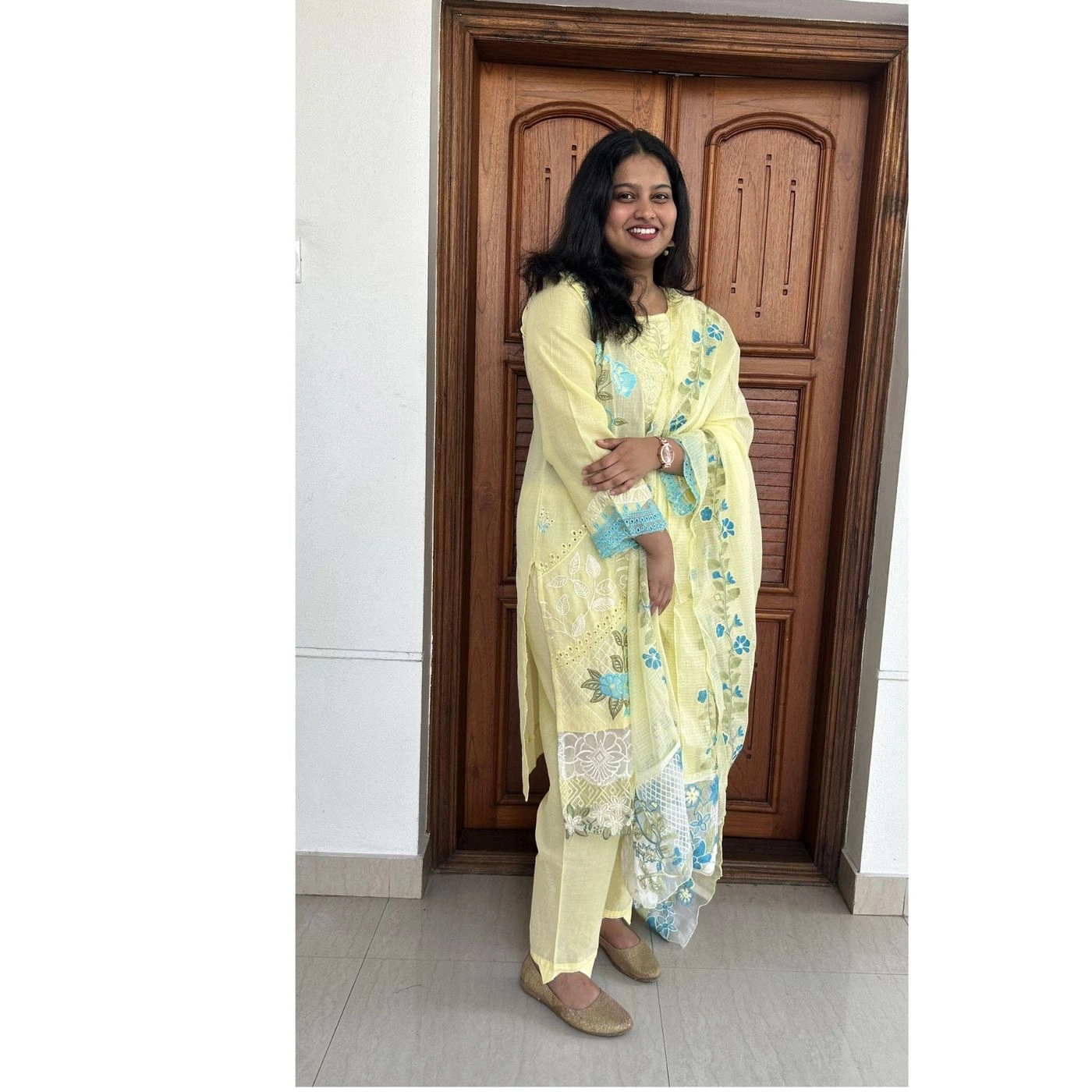 Pakistani lawn suit 1