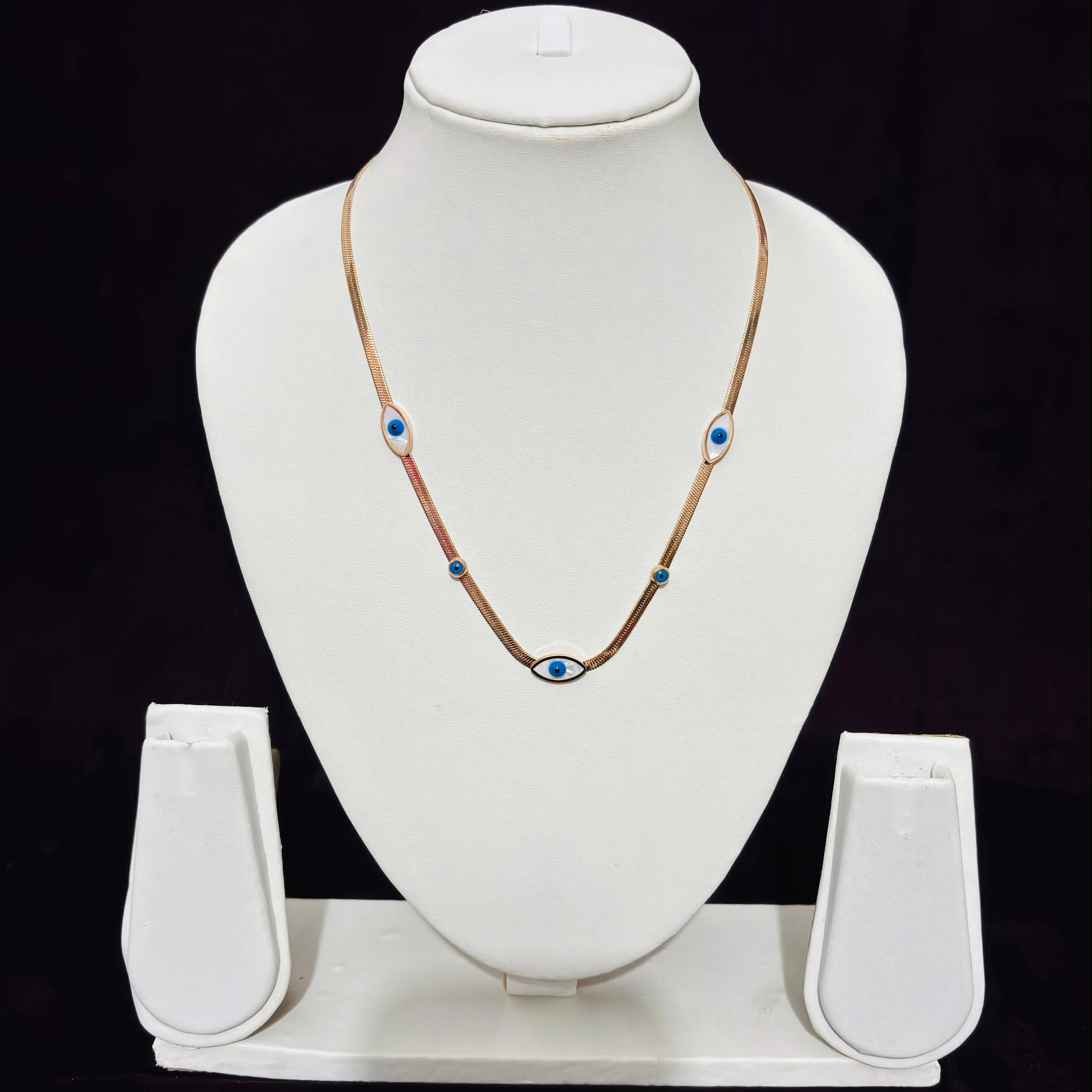 Gold plated chain with evil eye pendant