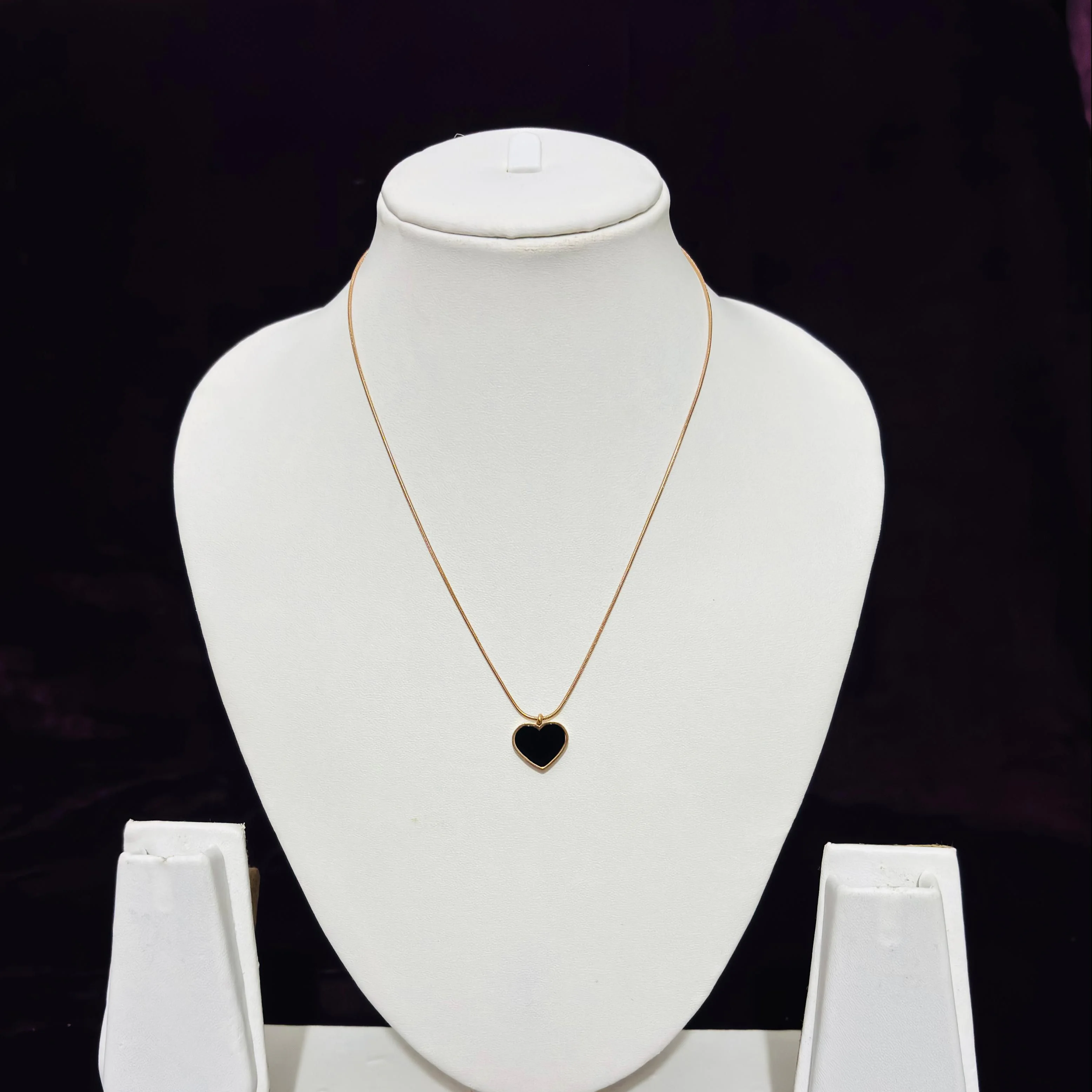 Gold plated chain with pendant