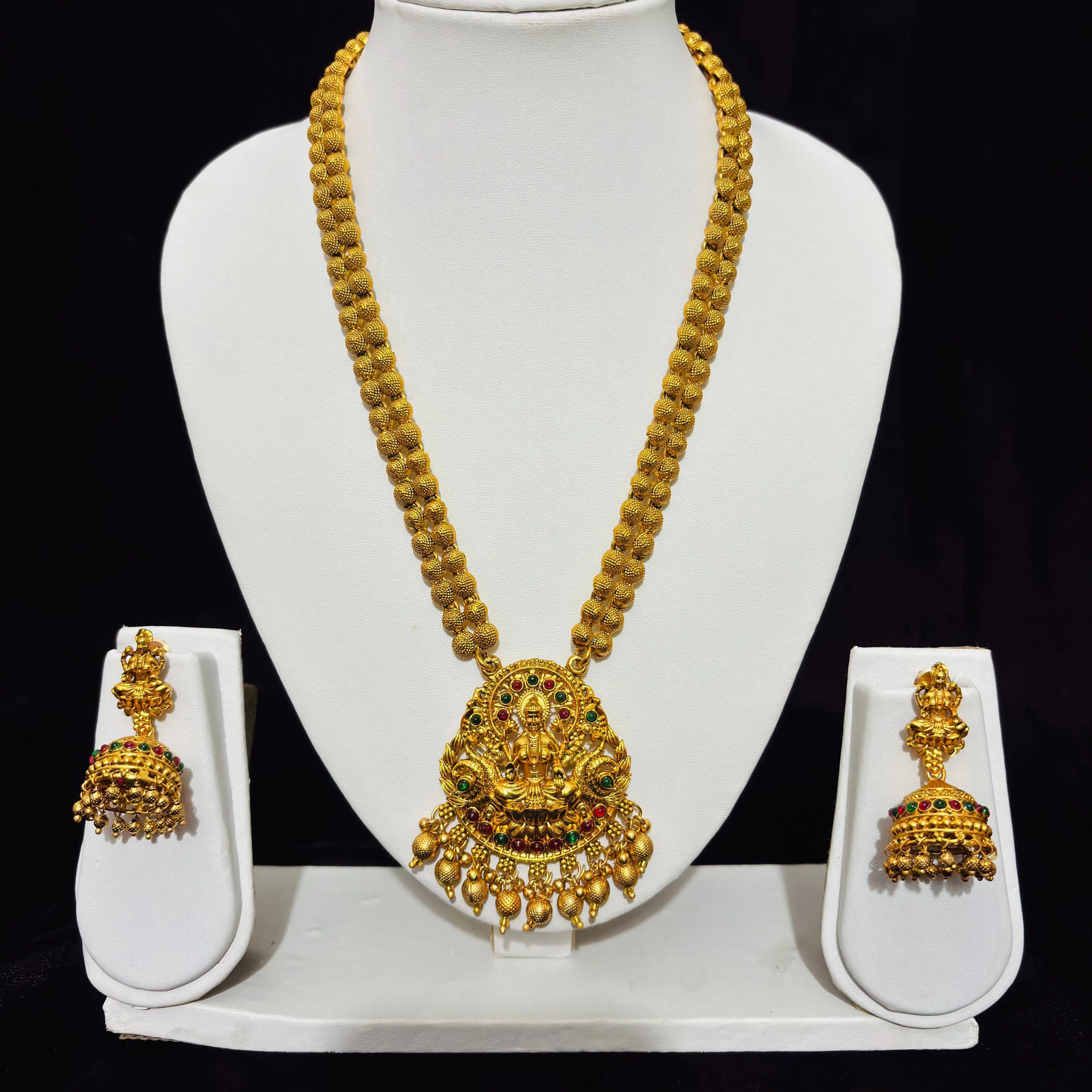 Beutifull goldplated temple Jwellery set