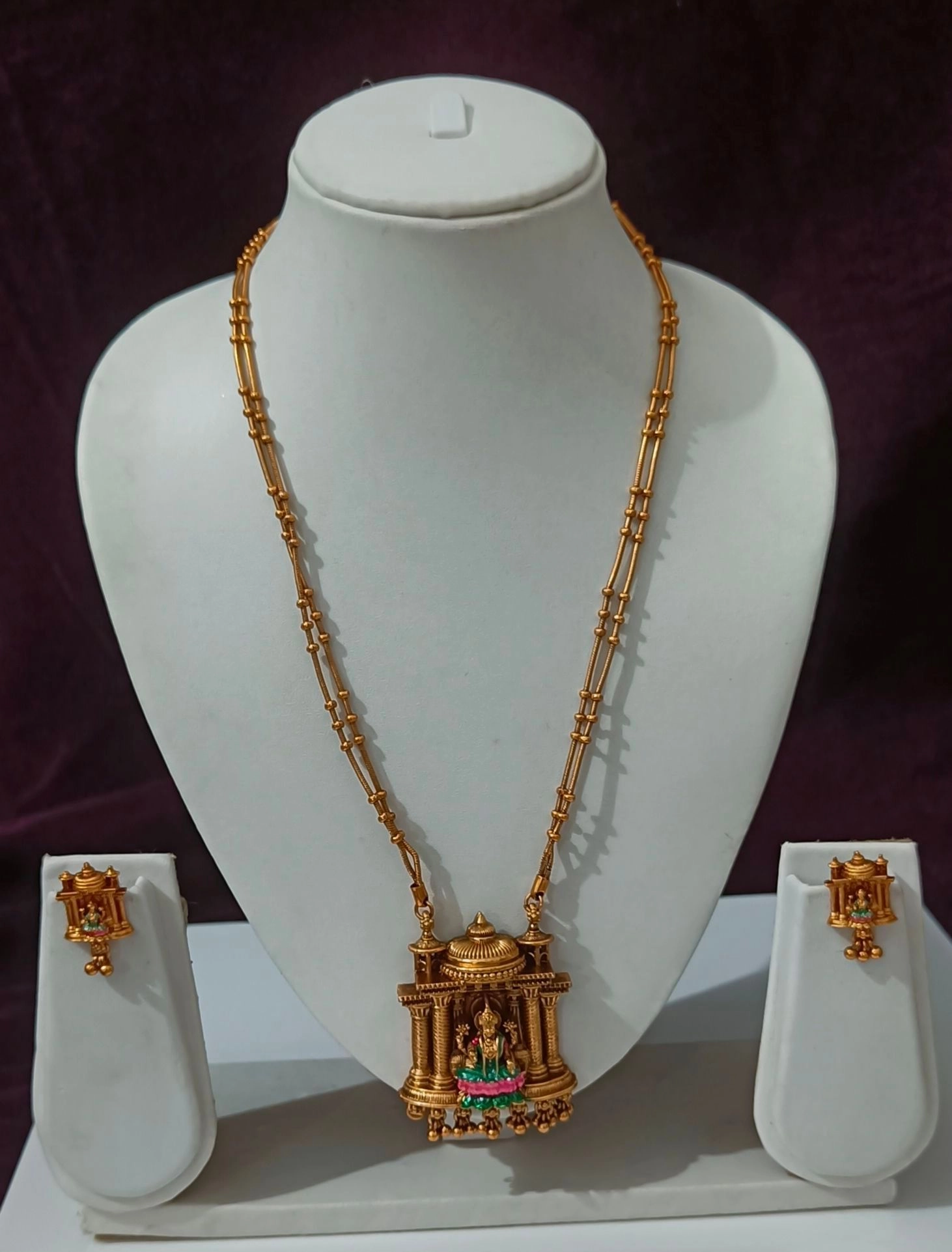 Premium Temple Pendant Necklace Set ⭐ 1