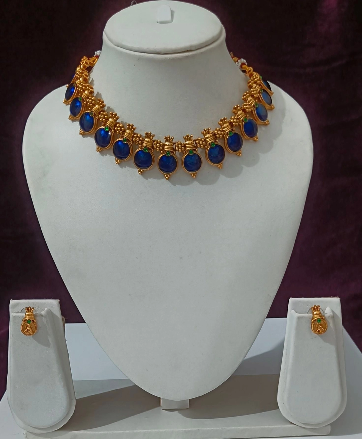 Royal Blue Temple Choker Set 1