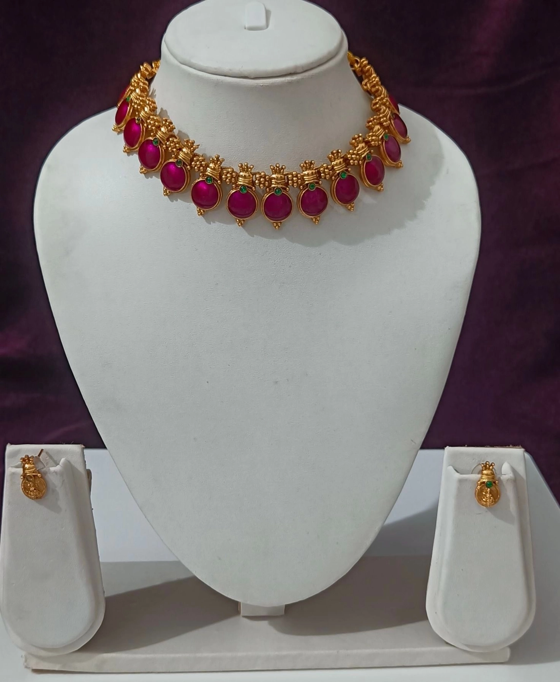 Premium Magenta Antique Choker Set 1