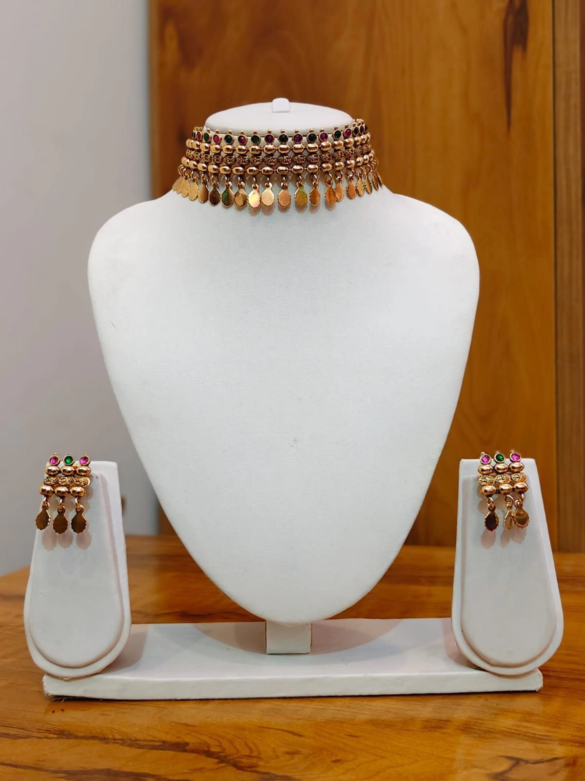 Premium Multicolor Elakkathali Choker Set