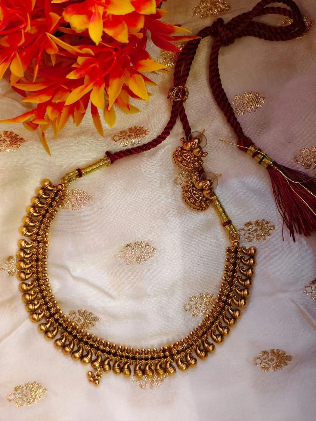 Premium Antique Temple Thread Choker Set