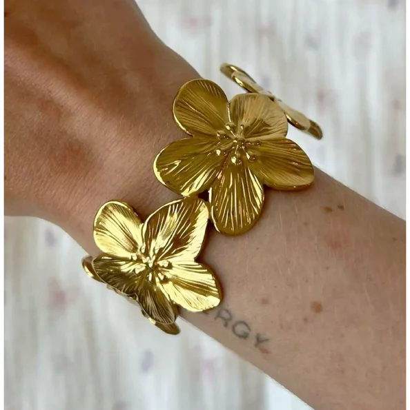 Floral cuff bangle