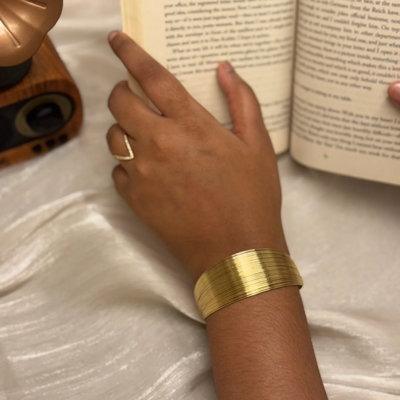 Aurelia Classic cuff