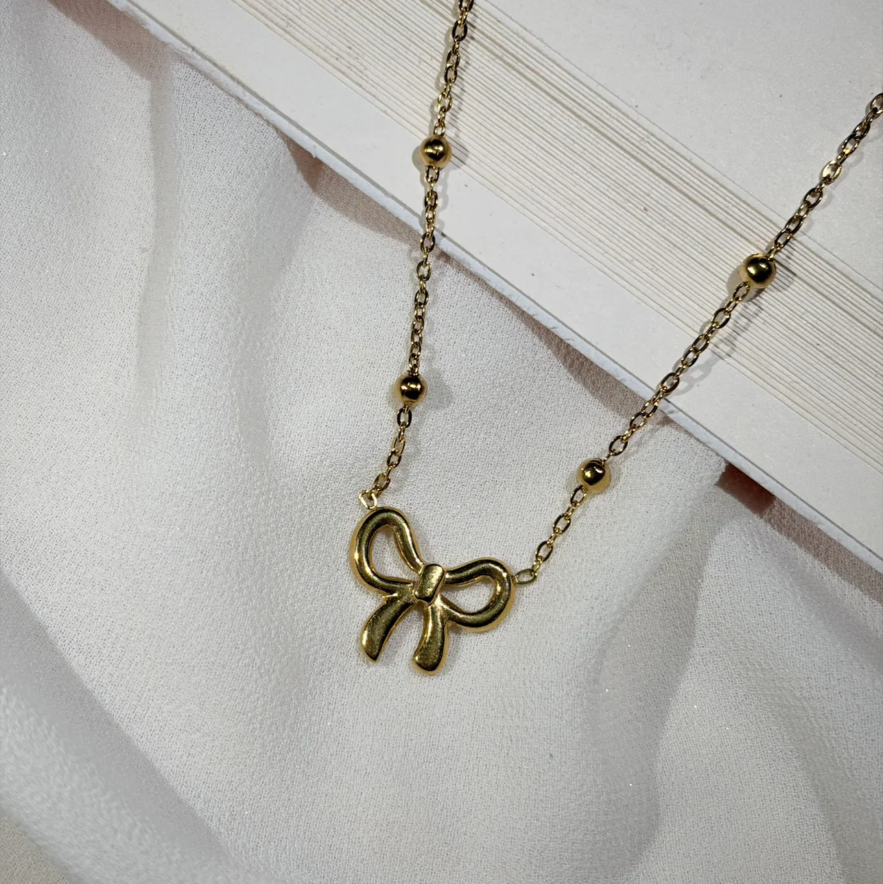 Golden Bow Necklace
