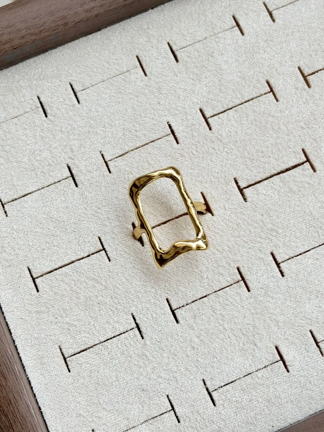 Square Ring
