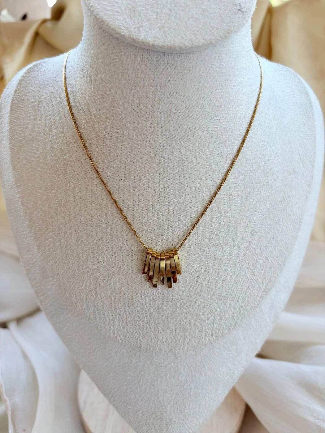 Charm  elegant necklace