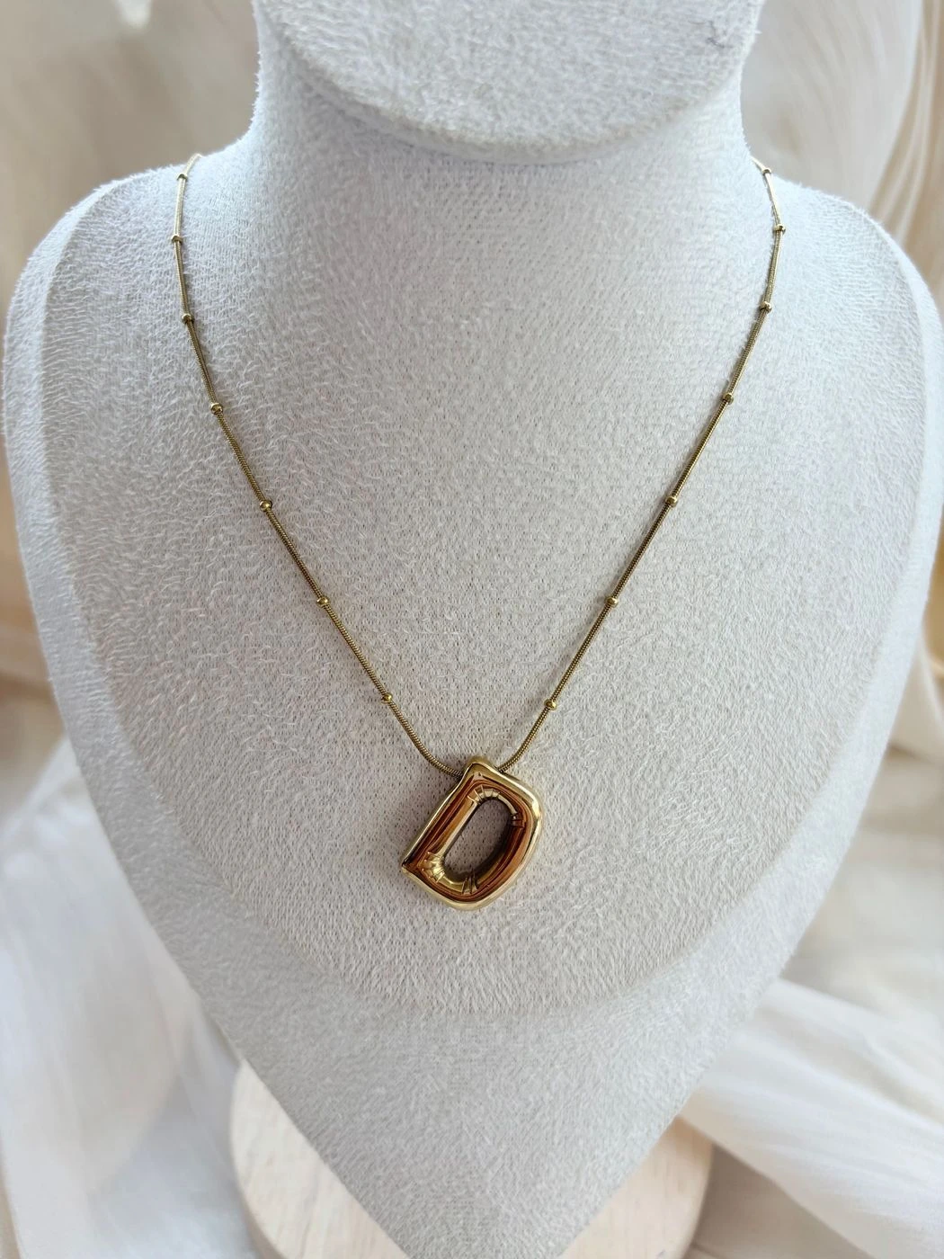 D bubble letter pendant