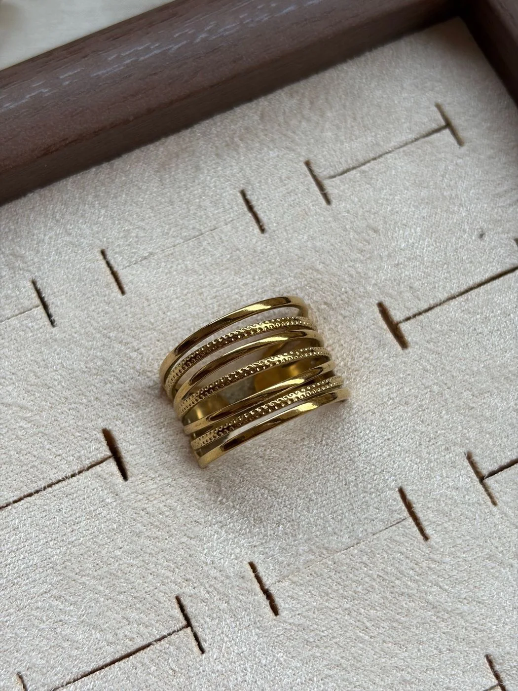 Stack ring