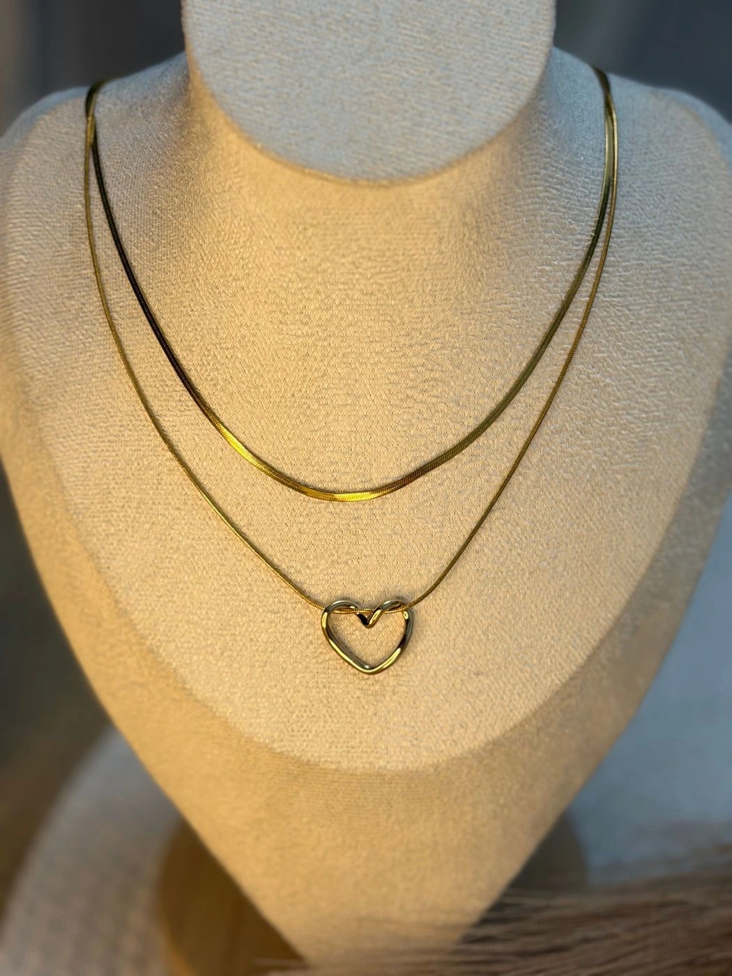 Double layer heart chain