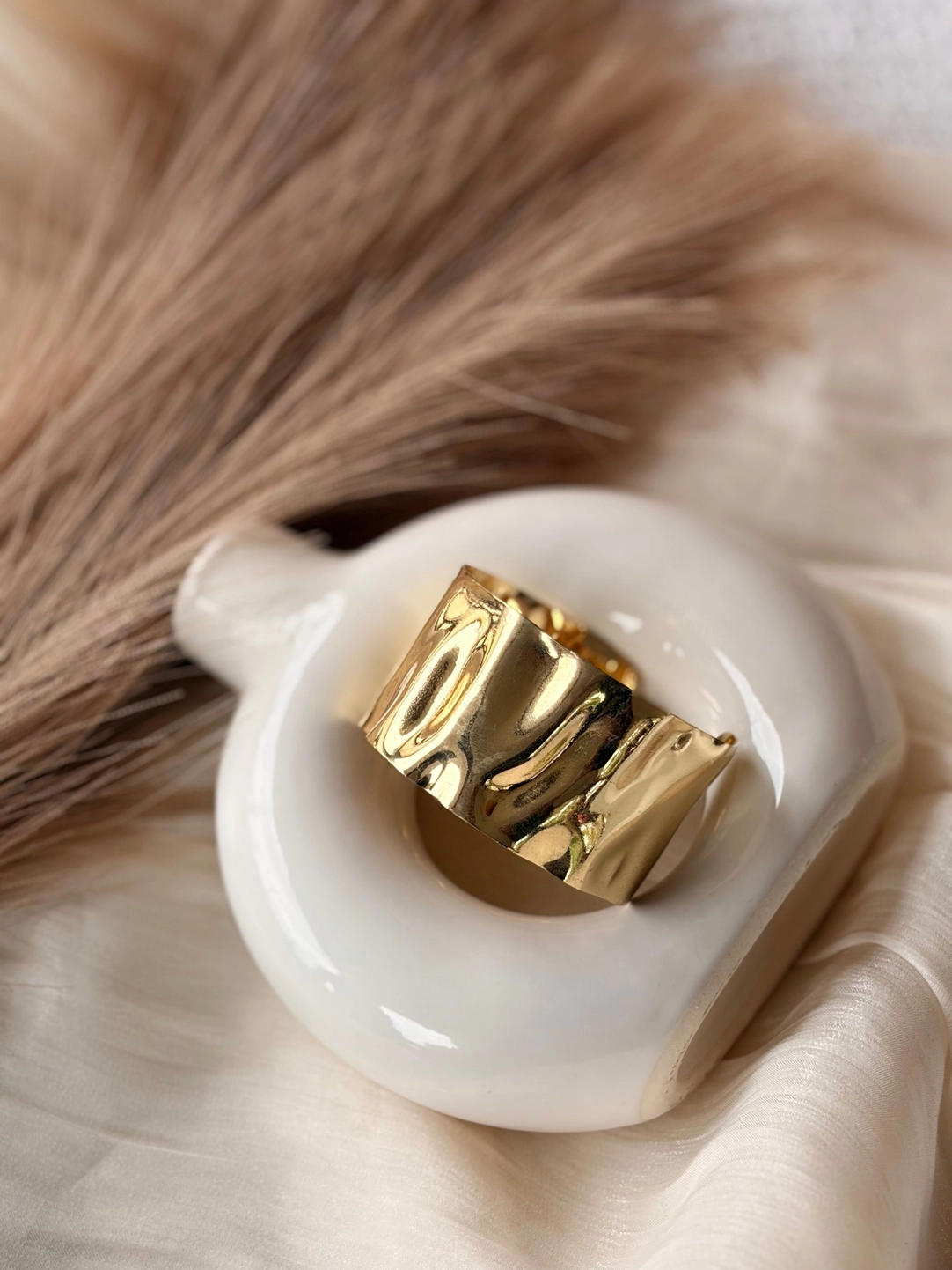 Cuff bangle