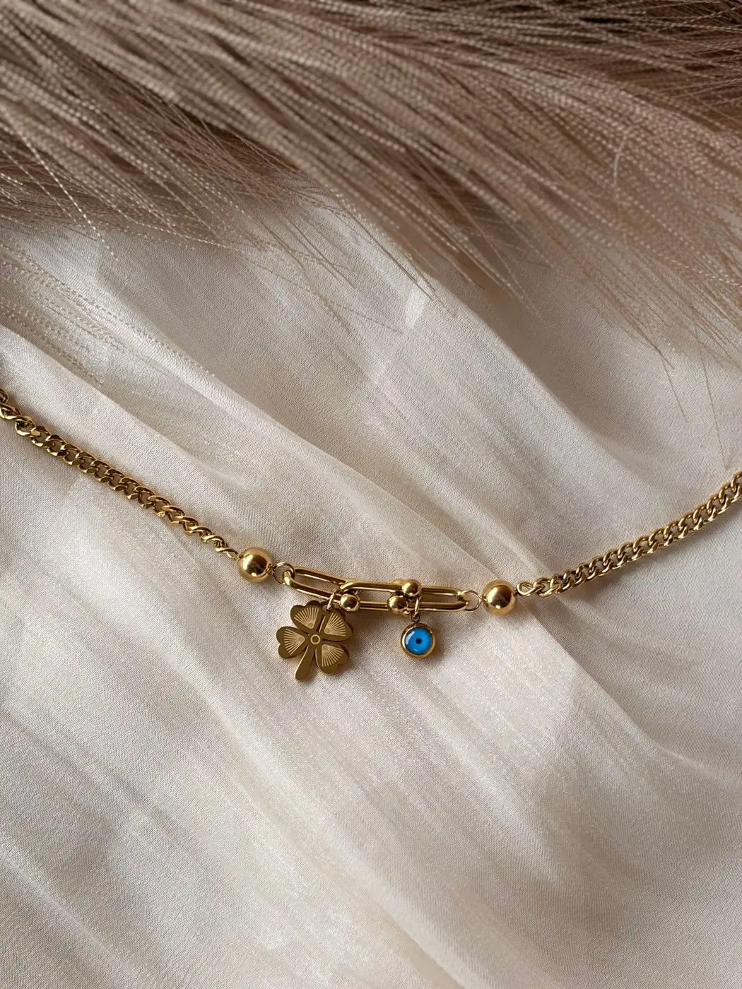 Gold clover Evil Eye Bracelet 2