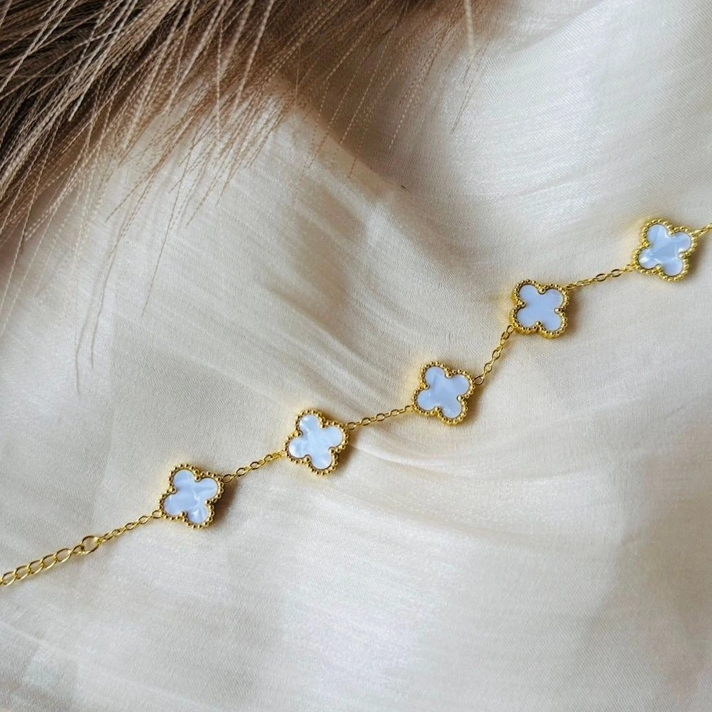 White clover bracelet