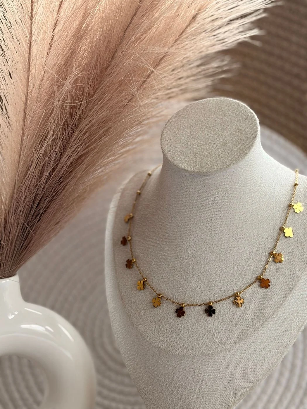 Charm neck chain