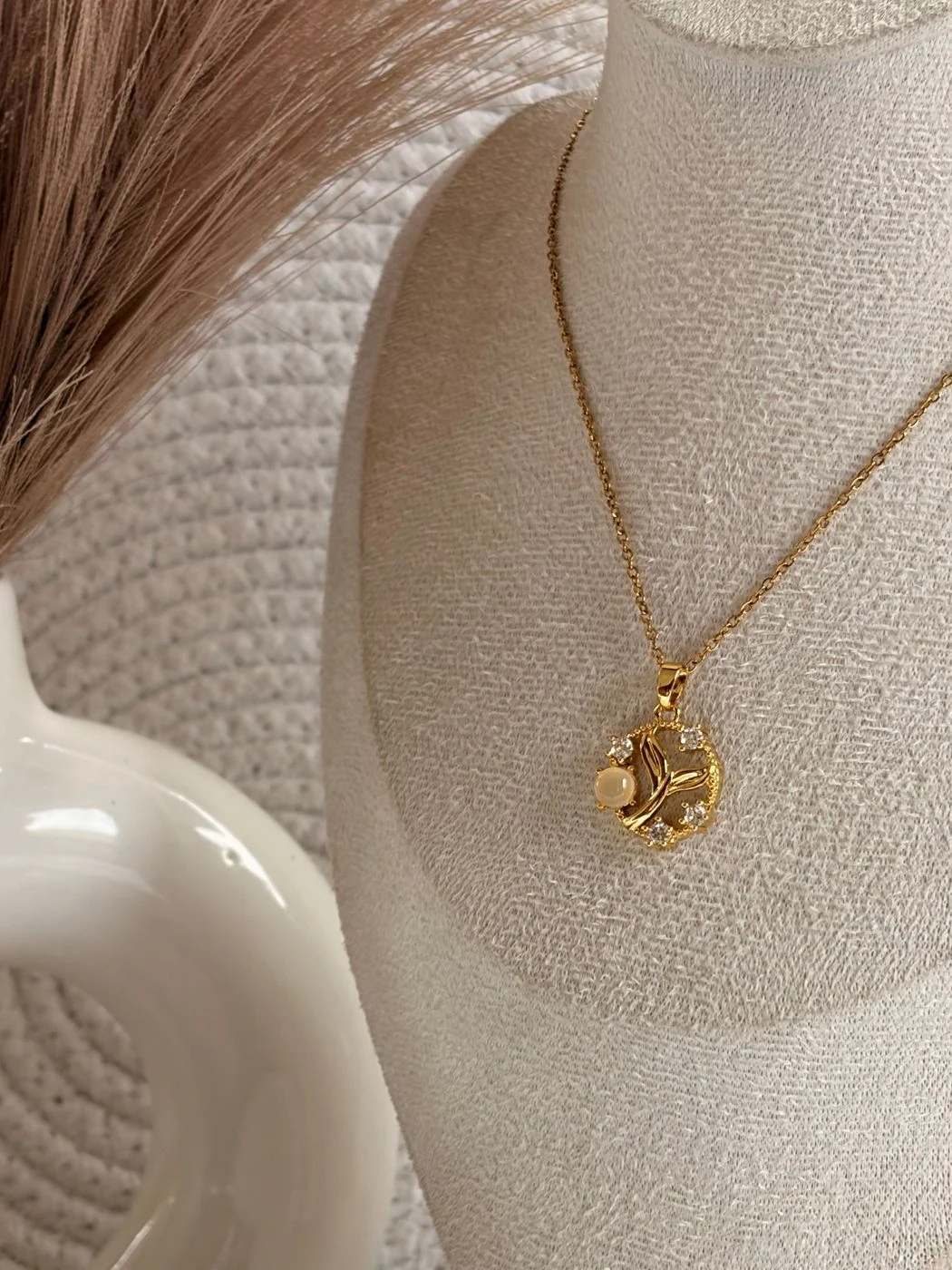 Fish tail pendant