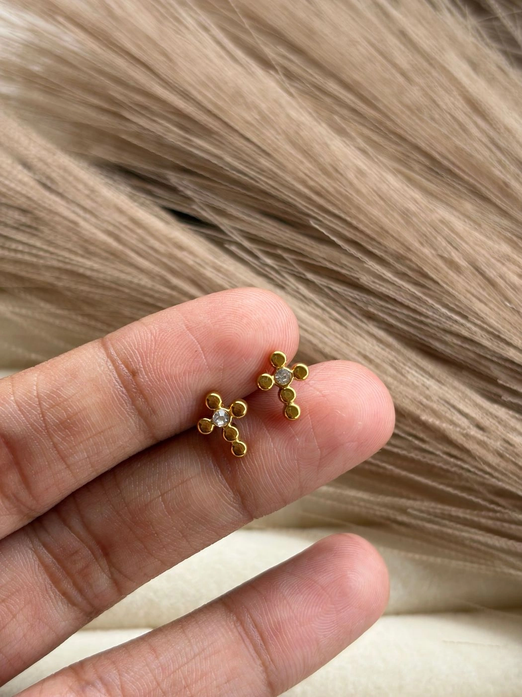 Cross back ball studs 2