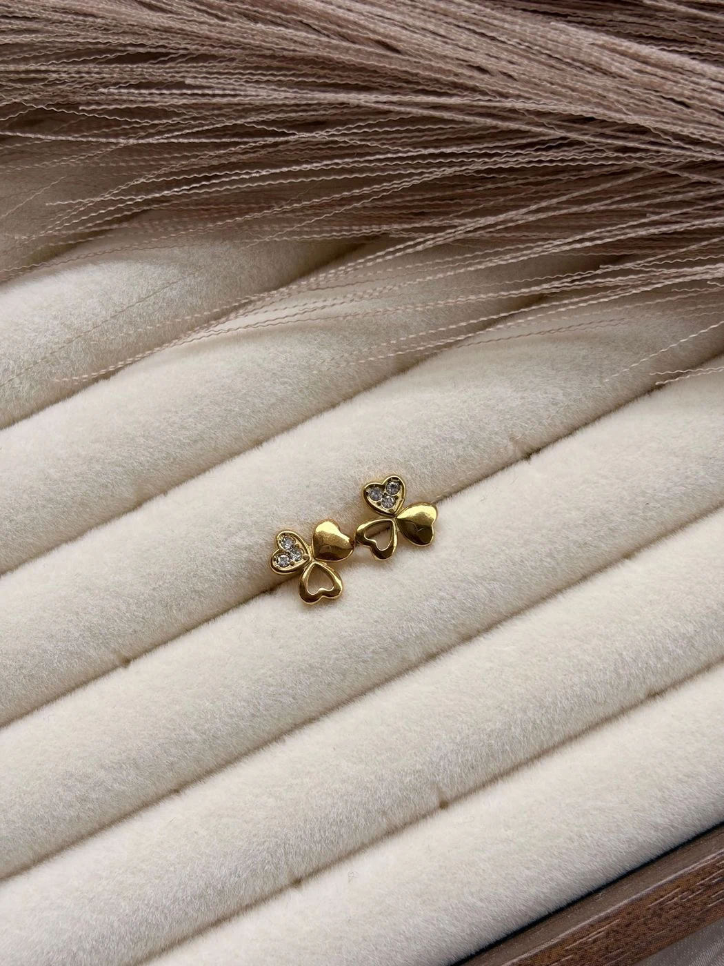 Hearty floral back ball studs 1