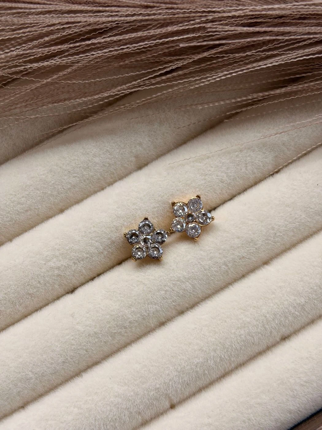 Stone stubbed back ball studs 1