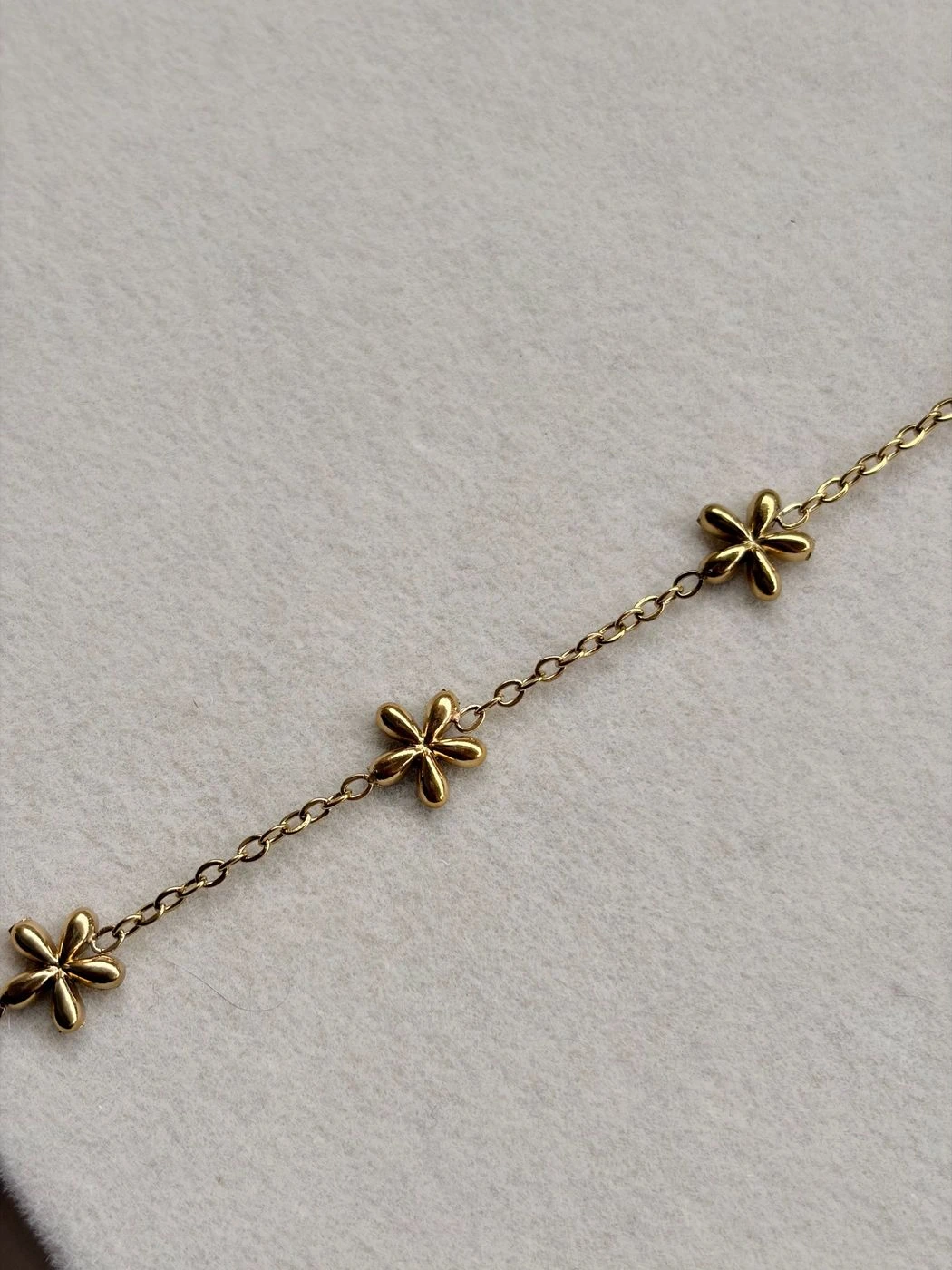 Daisy bracelet 2