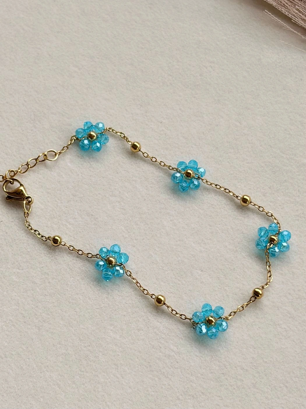 Blue floral barcelet 1