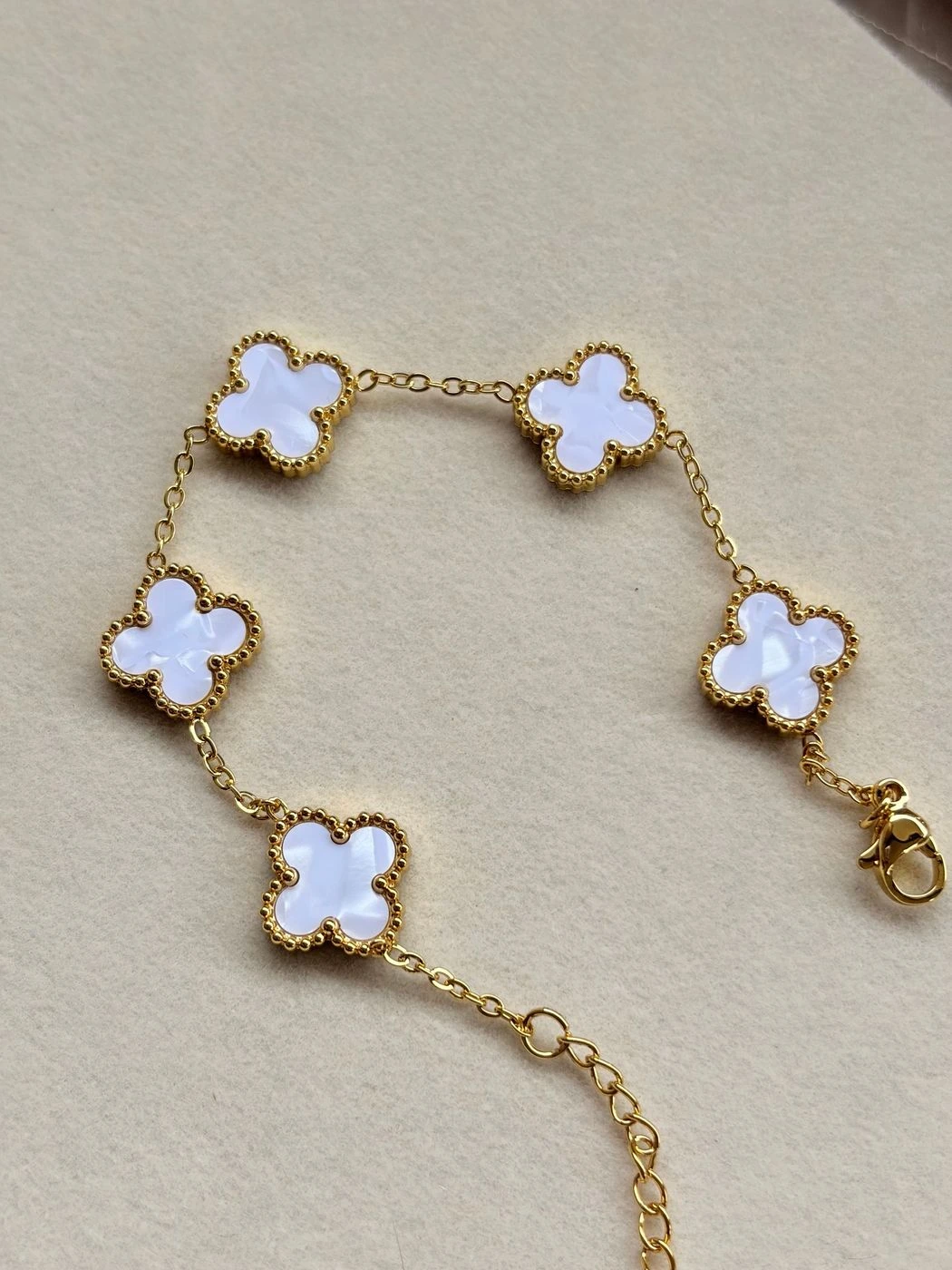 White clover bracelet 1