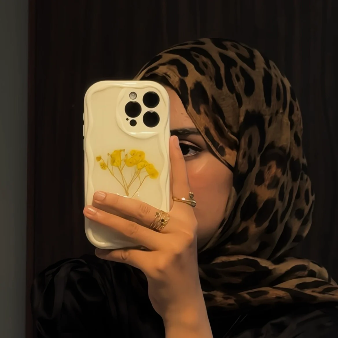 Golden Bloom Resin Art Case