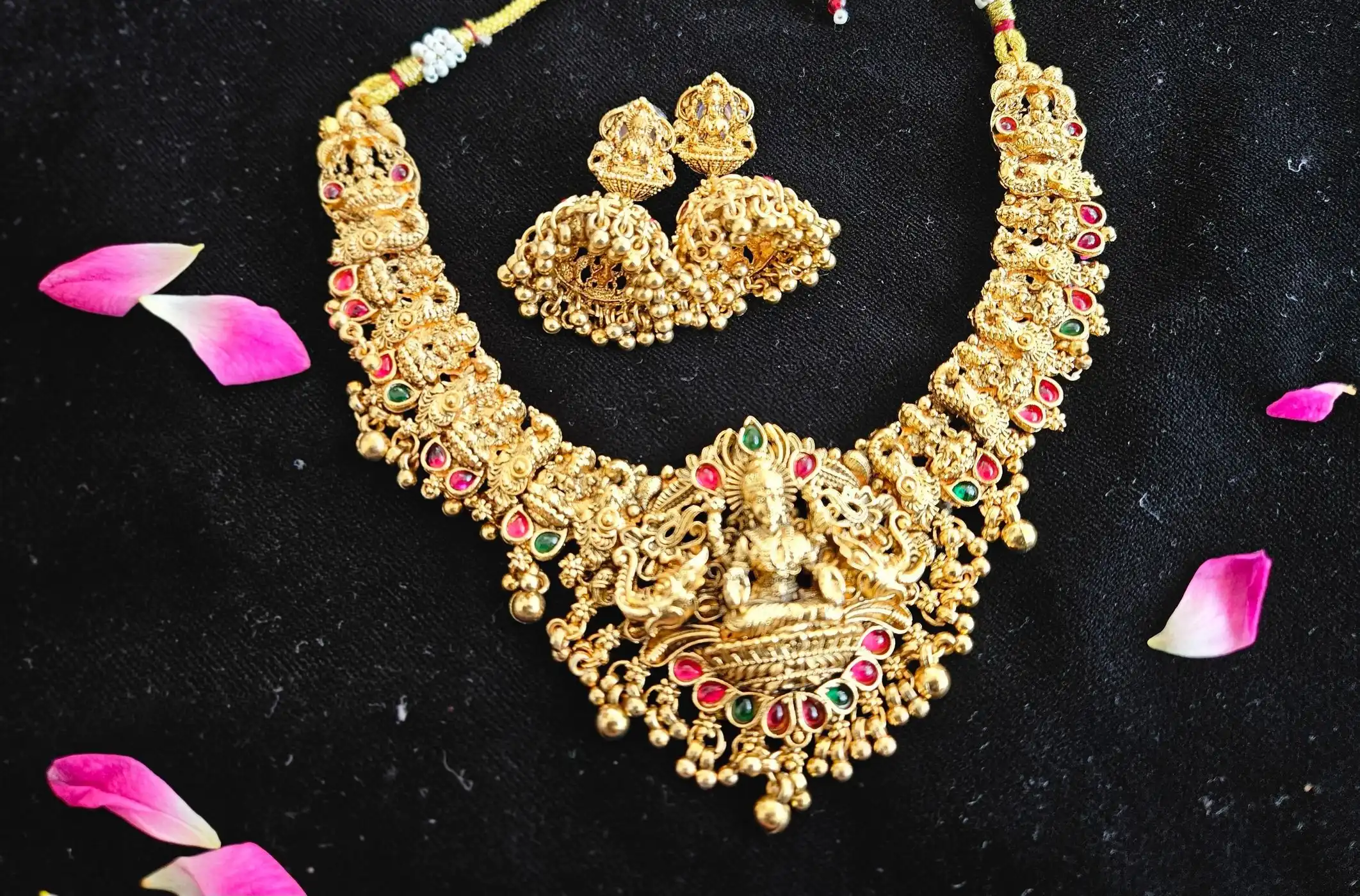 Nagas haram