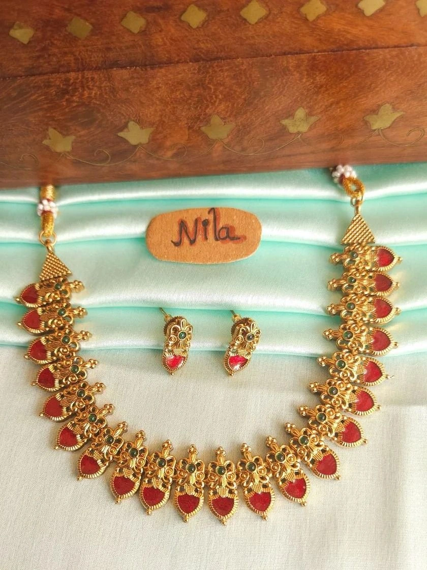 Red and green palakka