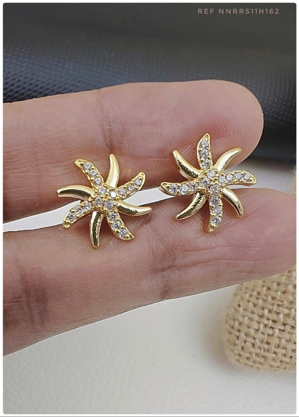 American AD stone stud