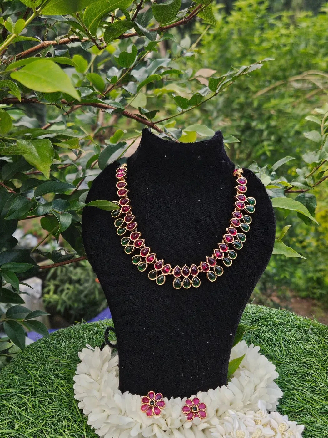 Emerald green and red
