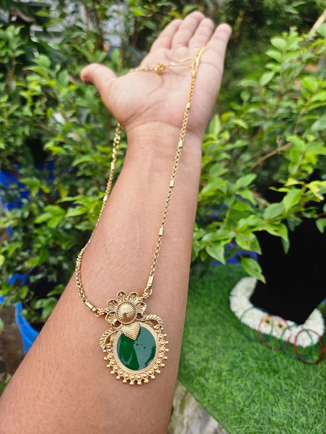 Palakka long with round pendant 3