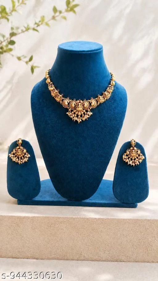 Nagas chocker 1