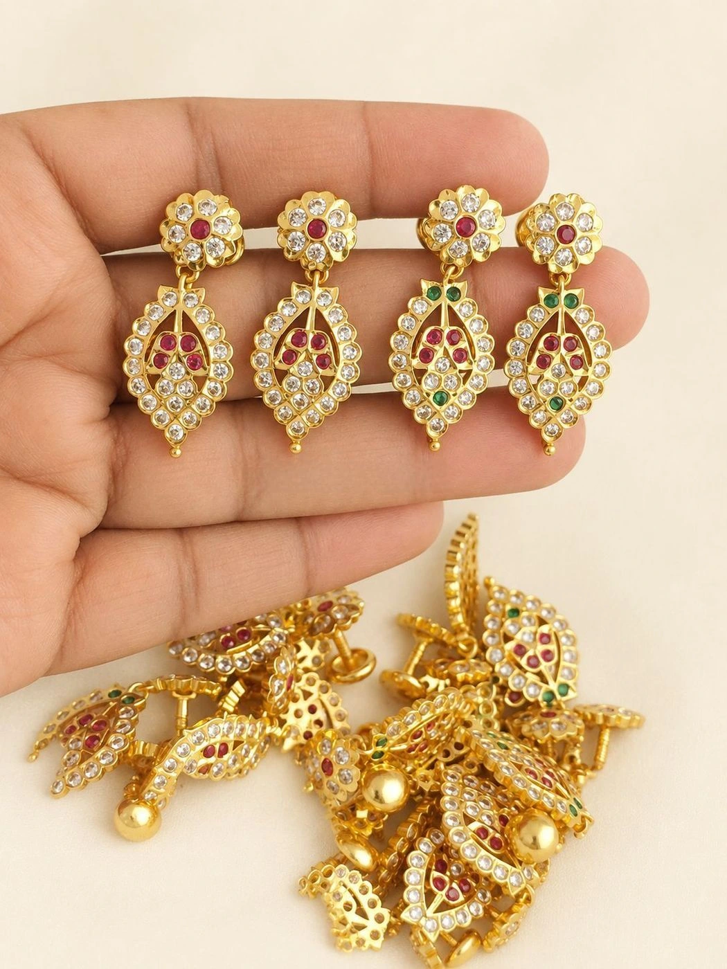 Panjaloga earing