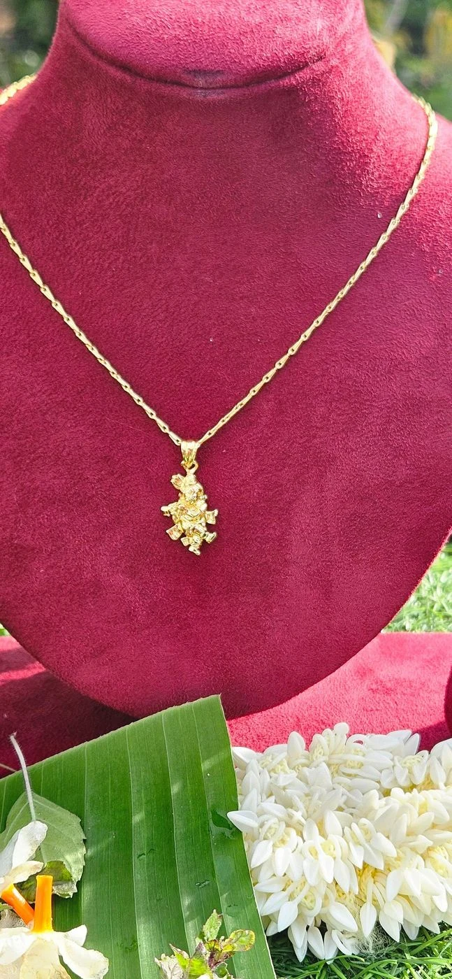 Little Krishna Locket with tara chain 3