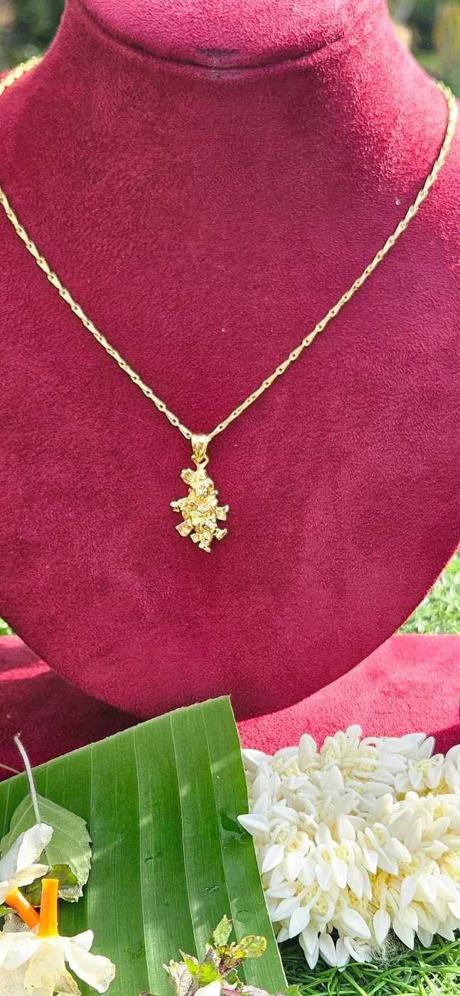 Little Krishna Locket with tara chain 4