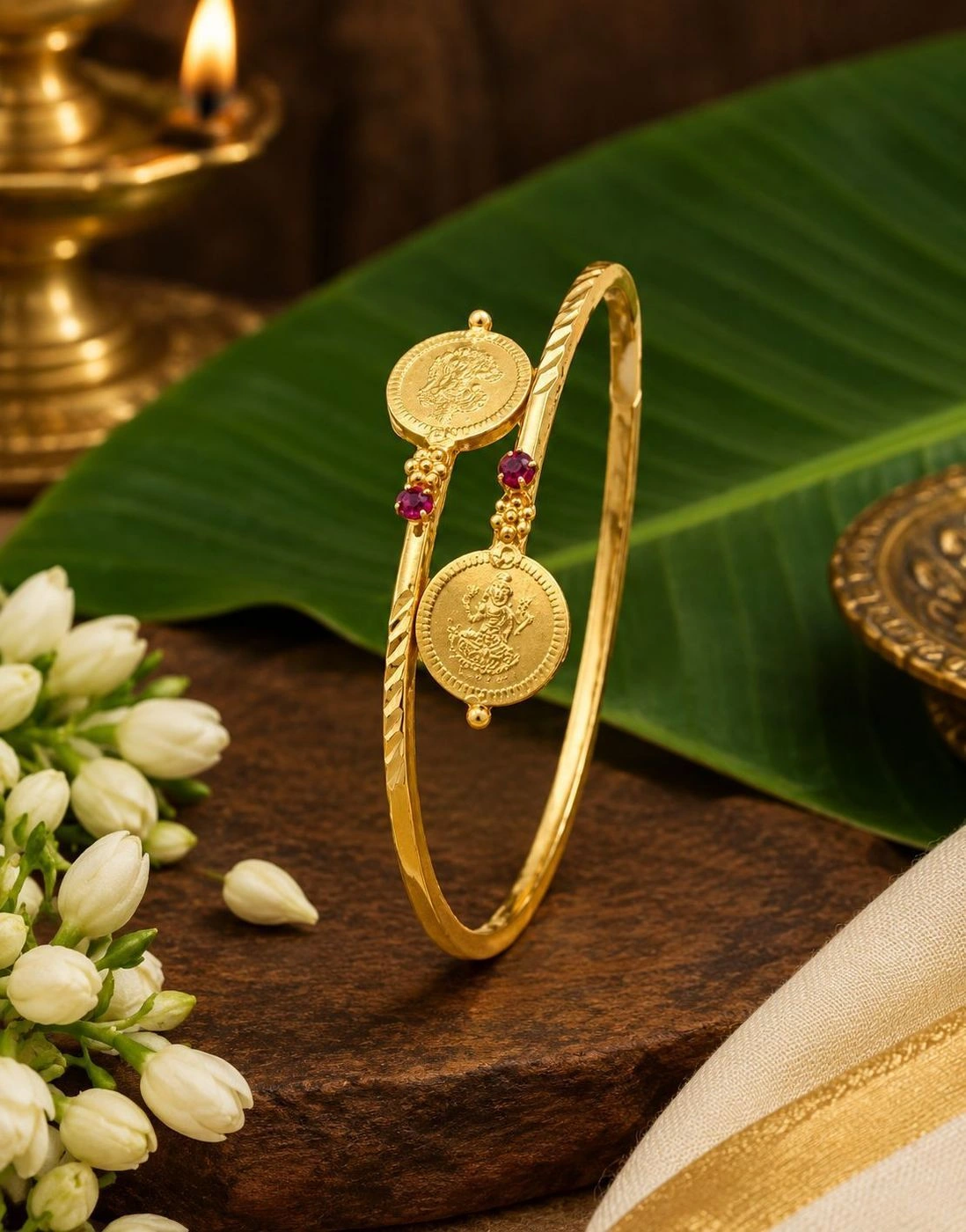 Adjustable lakshmi bangle